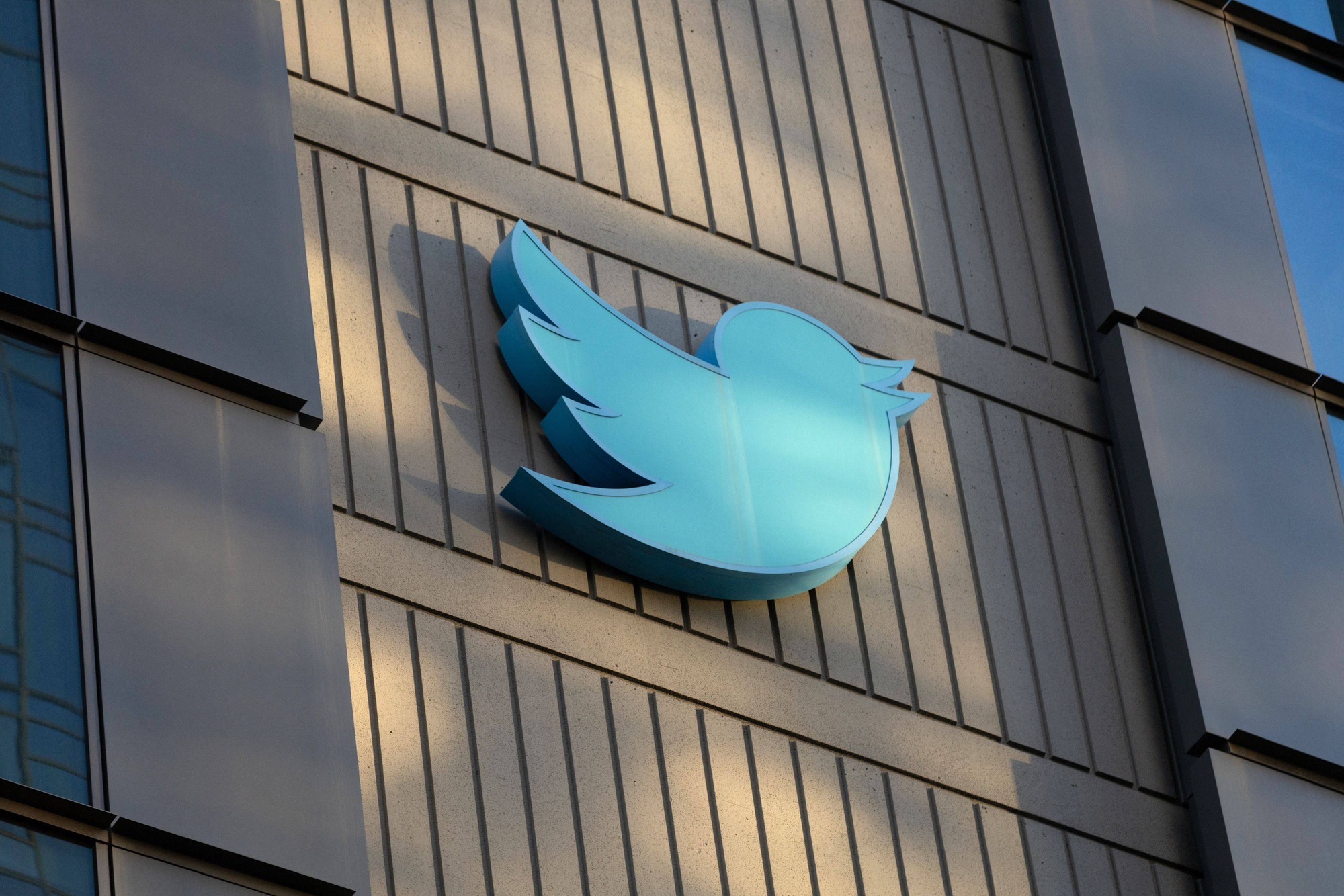 Nhanh, mạnh, hiểm: Loạt quyết sách sau khi tiếp quản Twitter chứng minh cho phong cách làm việc ‘vũ bão’ của Elon Musk