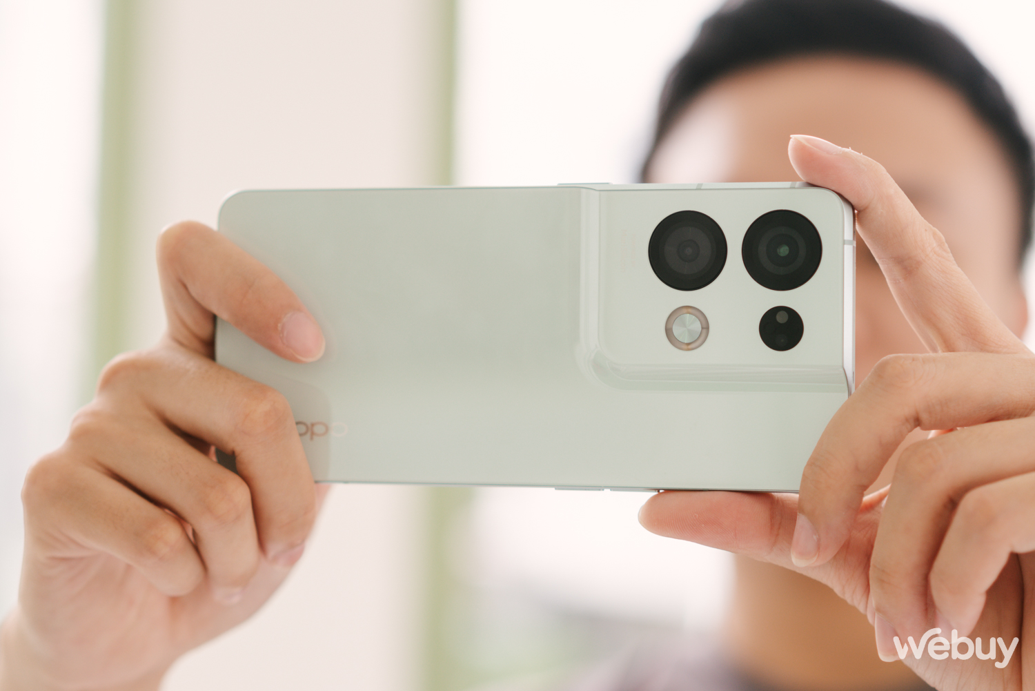 Mở hộp OPPO Reno8 Pro 5G: Hướng tới nhiếp ảnh với camera 50MP và chip MariSilicon X, sạc siêu nhanh SuperVOOC 80W - Ảnh 17. Mở hộp OPPO Reno8 Pro 5G: Hướng tới nhiếp ảnh với camera 50MP và chip MariSilicon X, sạc siêu nhanh SuperVOOC 80W - Ảnh 17.