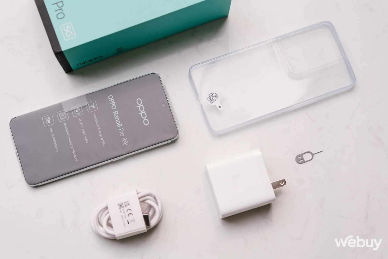 Mở hộp OPPO Reno8 Pro 5G: Hướng tới nhiếp ảnh với camera 50MP và chip MariSilicon X, sạc siêu nhanh SuperVOOC 80W - Ảnh 4. Mở hộp OPPO Reno8 Pro 5G: Hướng tới nhiếp ảnh với camera 50MP và chip MariSilicon X, sạc siêu nhanh SuperVOOC 80W - Ảnh 4.