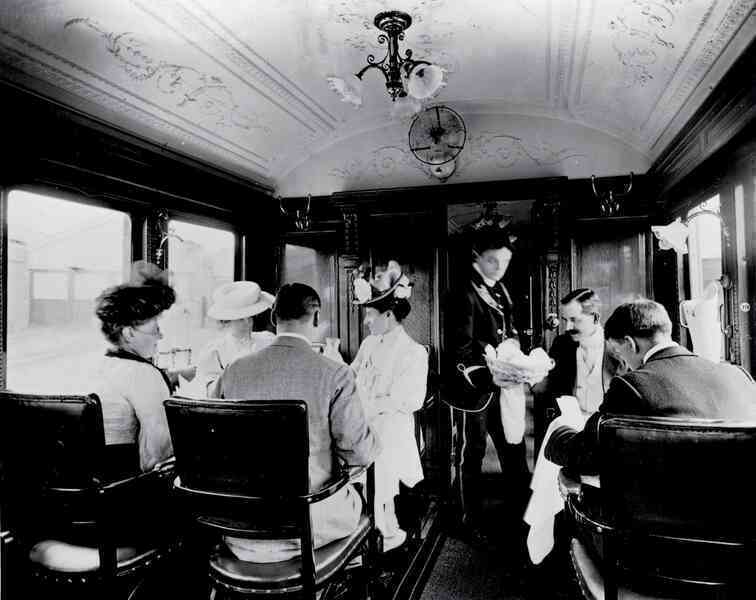 Những bức ảnh hiếm hoi về tàu hỏa hạng sang những năm 1900 - 1940 - Ảnh 3. Những bức ảnh hiếm hoi về tàu hỏa hạng sang những năm 1900 - 1940 - Ảnh 3.