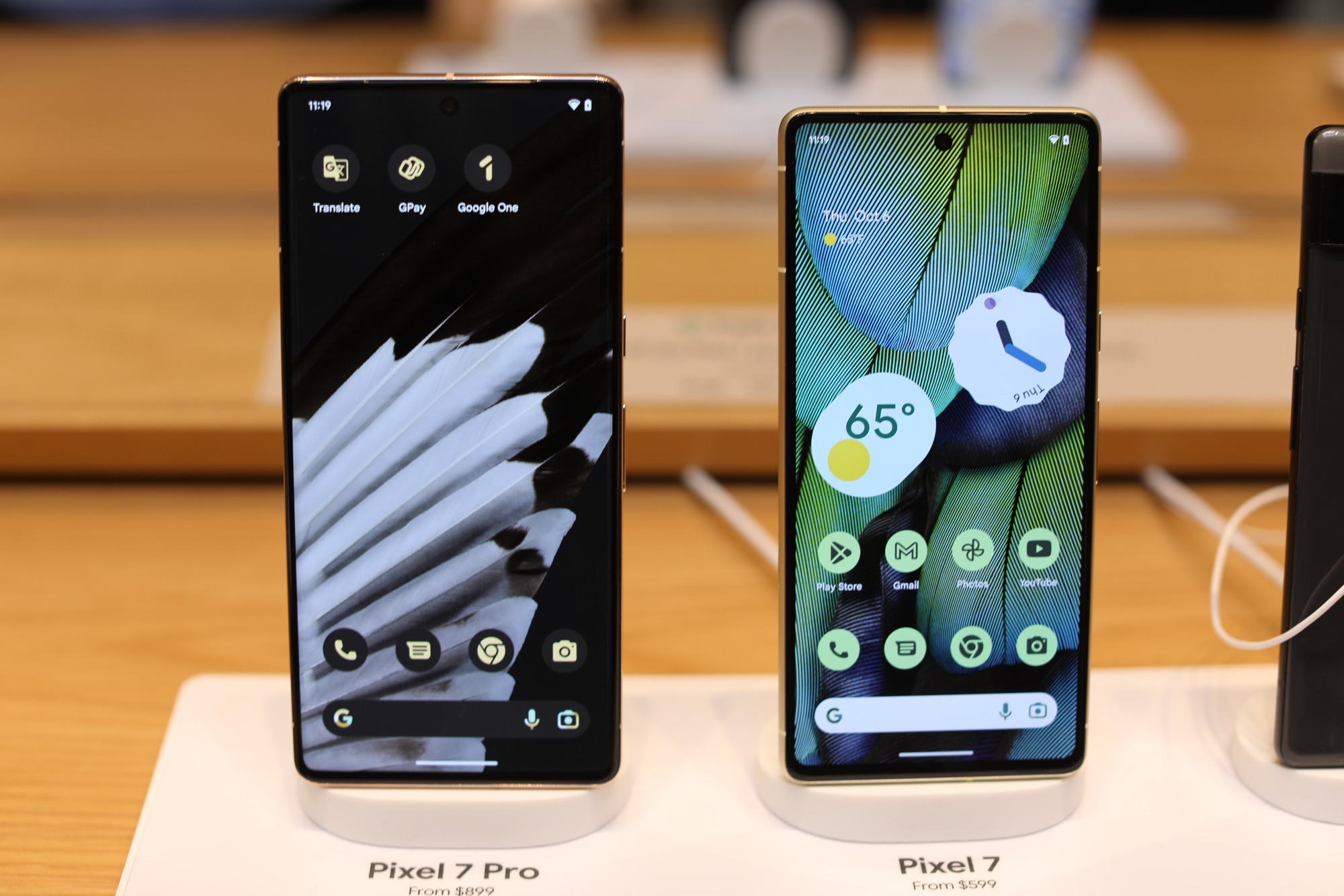 Bộ đôi Google Pixel 7 và Pixel 7 Pro chính thức ra mắt, thiết kế gần như không đổi, nâng cấp đáng kể khả năng chụp ảnh, quay phim - Ảnh 3. Bộ đôi Google Pixel 7 và Pixel 7 Pro chính thức ra mắt, thiết kế gần như không đổi, nâng cấp đáng kể khả năng chụp ảnh, quay phim - Ảnh 3.