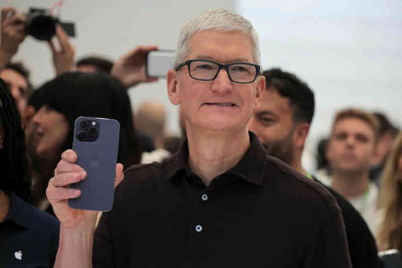 Lượng iPhone bán ra mỗi giờ đang đạt đỉnh