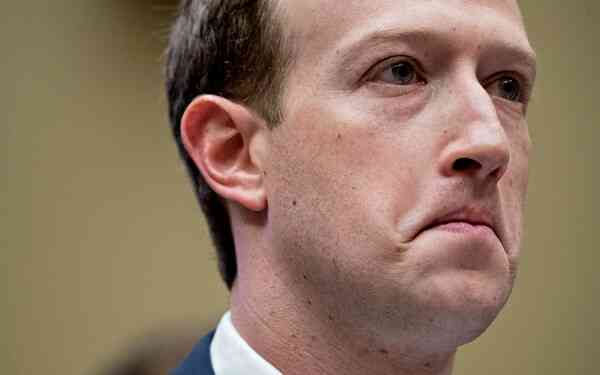 Nghệ thuật sa thải đẳng cấp hơn hẳn Elon Musk của Mark Zuckerberg: Cúi đầu nhận sai, 11.000 người mất việc không một lời trách móc