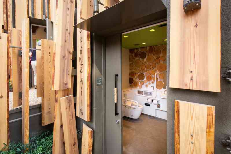 Nhật Bản: Khi toilet công cộng cũng có thể trở thành “điểm đến du lịch” - Ảnh 10. Nhật Bản: Khi toilet công cộng cũng có thể trở thành “điểm đến du lịch” - Ảnh 10.
