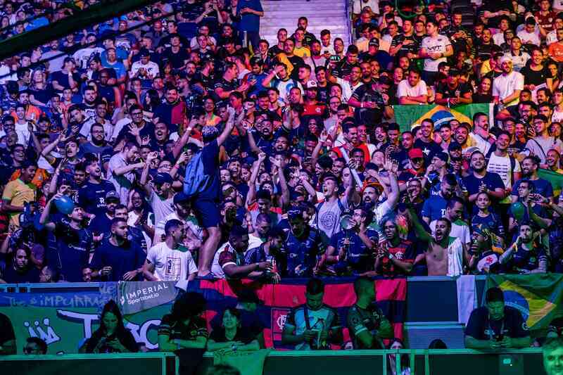 Ở Brazil, người hâm mộ eSports đã biến việc cổ vũ thành một loại hình nghệ thuật đỉnh cao - Ảnh 5. Ở Brazil, người hâm mộ eSports đã biến việc cổ vũ thành một loại hình nghệ thuật đỉnh cao - Ảnh 5.