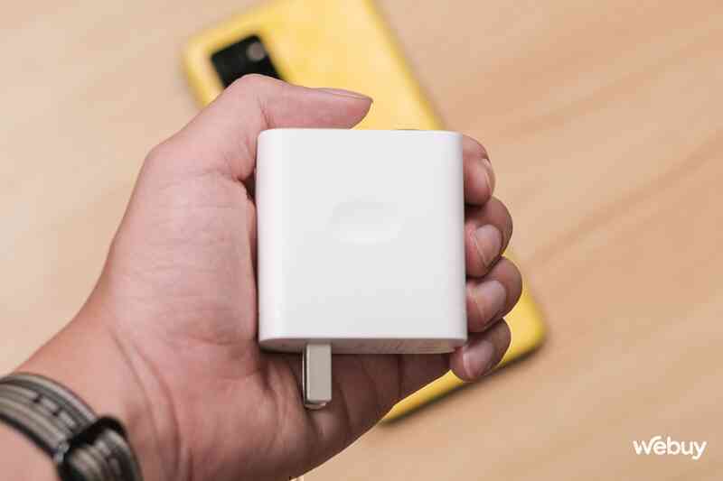 Điện thoại realme giá chỉ hơn 5 triệu nhưng có chip Snapdragon 870, màn hình OLED 120Hz, sạc nhanh 80W - Ảnh 14. Điện thoại realme giá chỉ hơn 5 triệu nhưng có chip Snapdragon 870, màn hình OLED 120Hz, sạc nhanh 80W - Ảnh 14.
