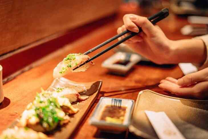 Tại sao người Nhật không ăn cá sông mà chỉ thích cá biển?