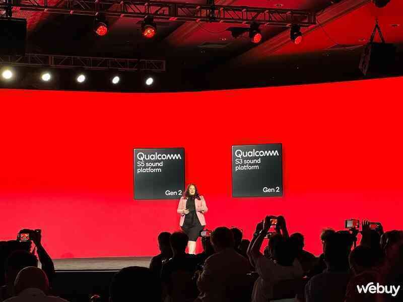 Qualcomm ra mắt loạt vi xử lý dành cho thiết bị đeo thông minh - Ảnh 2. Qualcomm ra mắt loạt vi xử lý dành cho thiết bị đeo thông minh - Ảnh 2.