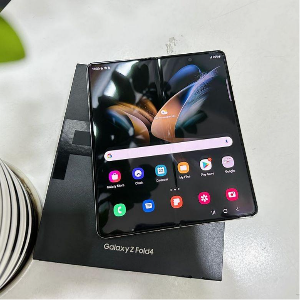 Đại tiệc Black Friday - iPhone 12, 13 Pro Max sale 50%, Samsung Note 20 Ultra, Z Fold4 giảm 25%! - Ảnh 4. Đại tiệc Black Friday - iPhone 12, 13 Pro Max sale 50%, Samsung Note 20 Ultra, Z Fold4 giảm 25%! - Ảnh 4.