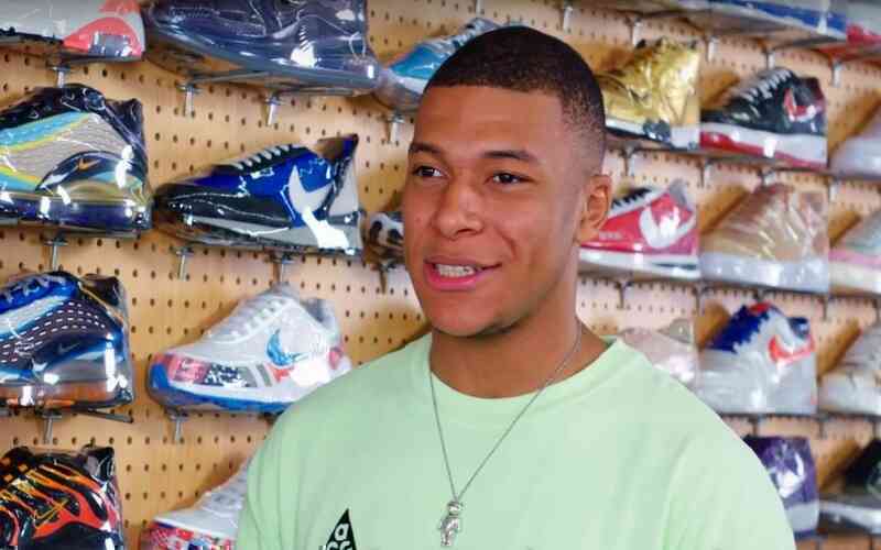 Tuổi 23 của cầu thủ triệu phú Kylian Mbappe: Cầu thủ được trả lương cao nhất FIFA World Cup 2022, vượt mặt cả Messi lẫn Ronaldo, chi bộn tiền cho đam mê xe cộ, sưu tập giày hàng hiệu - Ảnh 3. Tuổi 23 của cầu thủ triệu phú Kylian Mbappe: Cầu thủ được trả lương cao nhất FIFA World Cup 2022, vượt mặt cả Messi lẫn Ronaldo, chi bộn tiền cho đam mê xe cộ, sưu tập giày hàng hiệu - Ảnh 3.