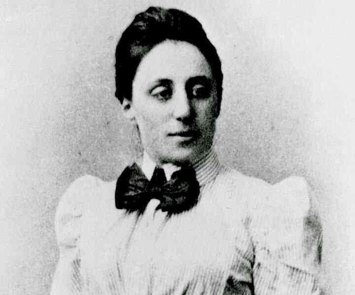 Emmy Noether: Người phụ nữ đã phát triển một trong những định lý đẹp nhất trong vật lý