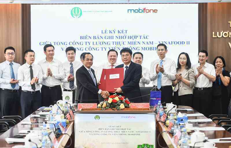 MobiFone và Vinafood II ký thỏa thuận hợp tác chuyển đổi số