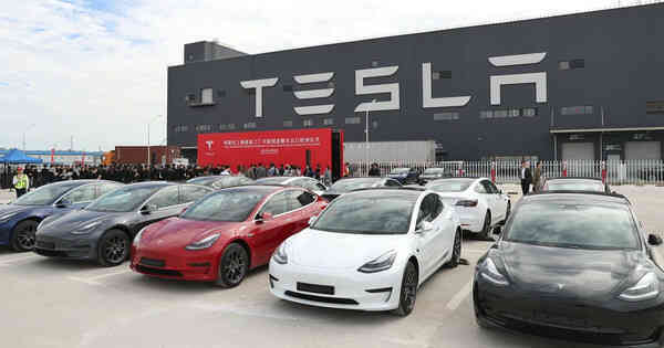 Tesla vừa giảm giá, người dùng Trung Quốc lập tức hủy đơn hàng với các hãng xe điện nội địa