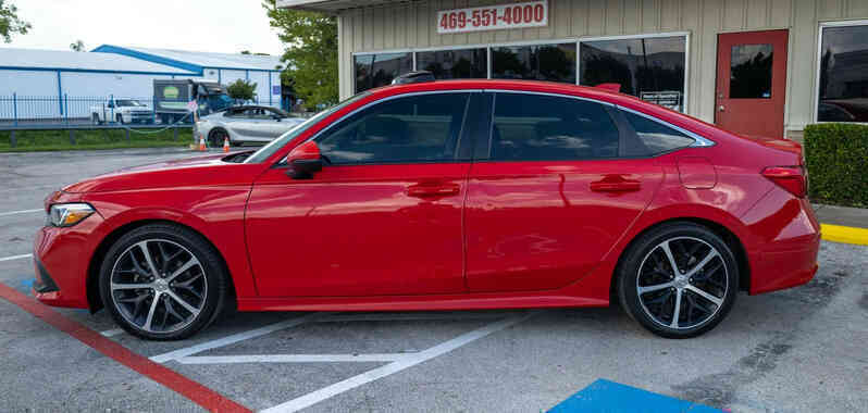 Đẳng cấp bền bỉ của xe Nhật là đây: Một chiếc Honda Civic mua 1 năm đã kịp chạy 400.000 km, bán lại giá gần 500 triệu - Ảnh 2. Đẳng cấp bền bỉ của xe Nhật là đây: Một chiếc Honda Civic mua 1 năm đã kịp chạy 400.000 km, bán lại giá gần 500 triệu - Ảnh 2.