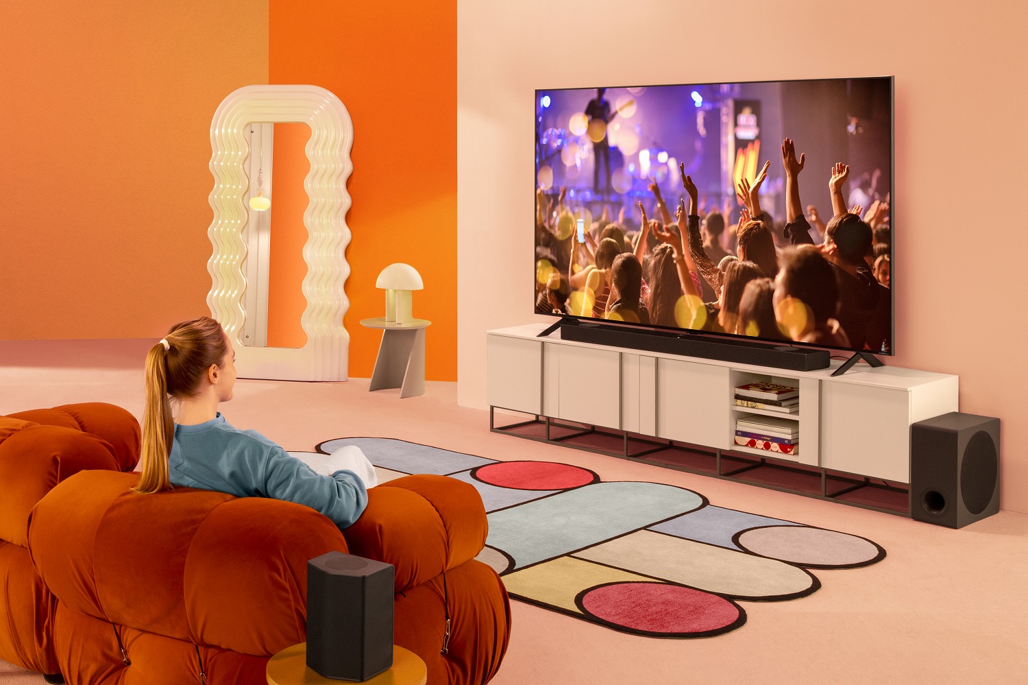 LG ra mắt dòng TV QNED 2022: Tiếp tục nâng tầm chất lượng hình ảnh và âm thanh - Ảnh 2. LG ra mắt dòng TV QNED 2022: Tiếp tục nâng tầm chất lượng hình ảnh và âm thanh - Ảnh 2.