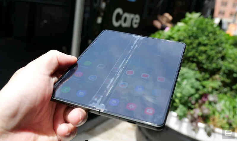 Điểm trừ của smartphone gập ảnh 3 Diem tru cua smartphone gap anh 3