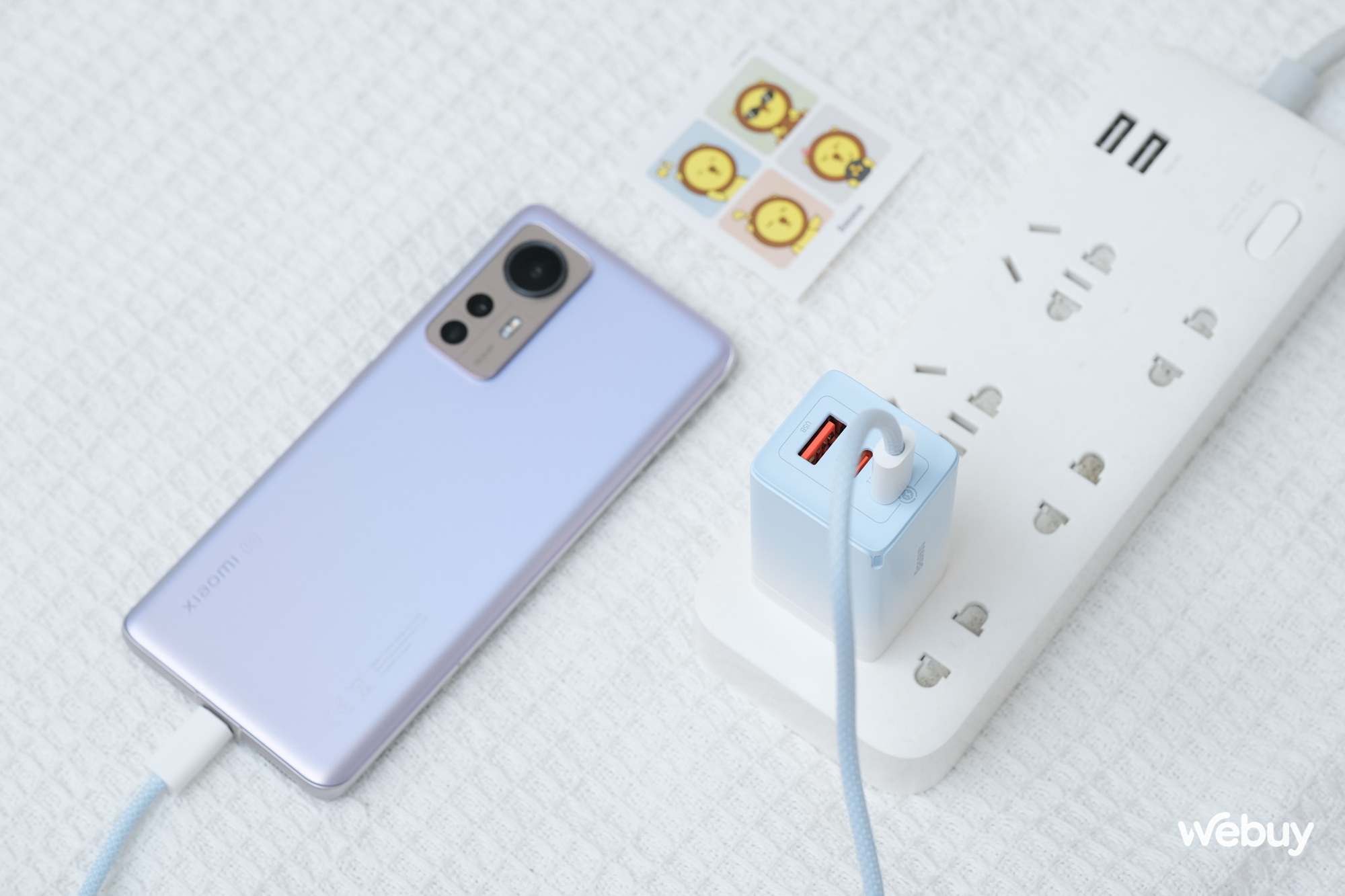 Sạc nhanh Baseus thiết kế nhỏ gọn, nhiều cổng sạc, công suất cao - Ảnh 9. Sạc nhanh Baseus thiết kế nhỏ gọn, nhiều cổng sạc, công suất cao - Ảnh 9.