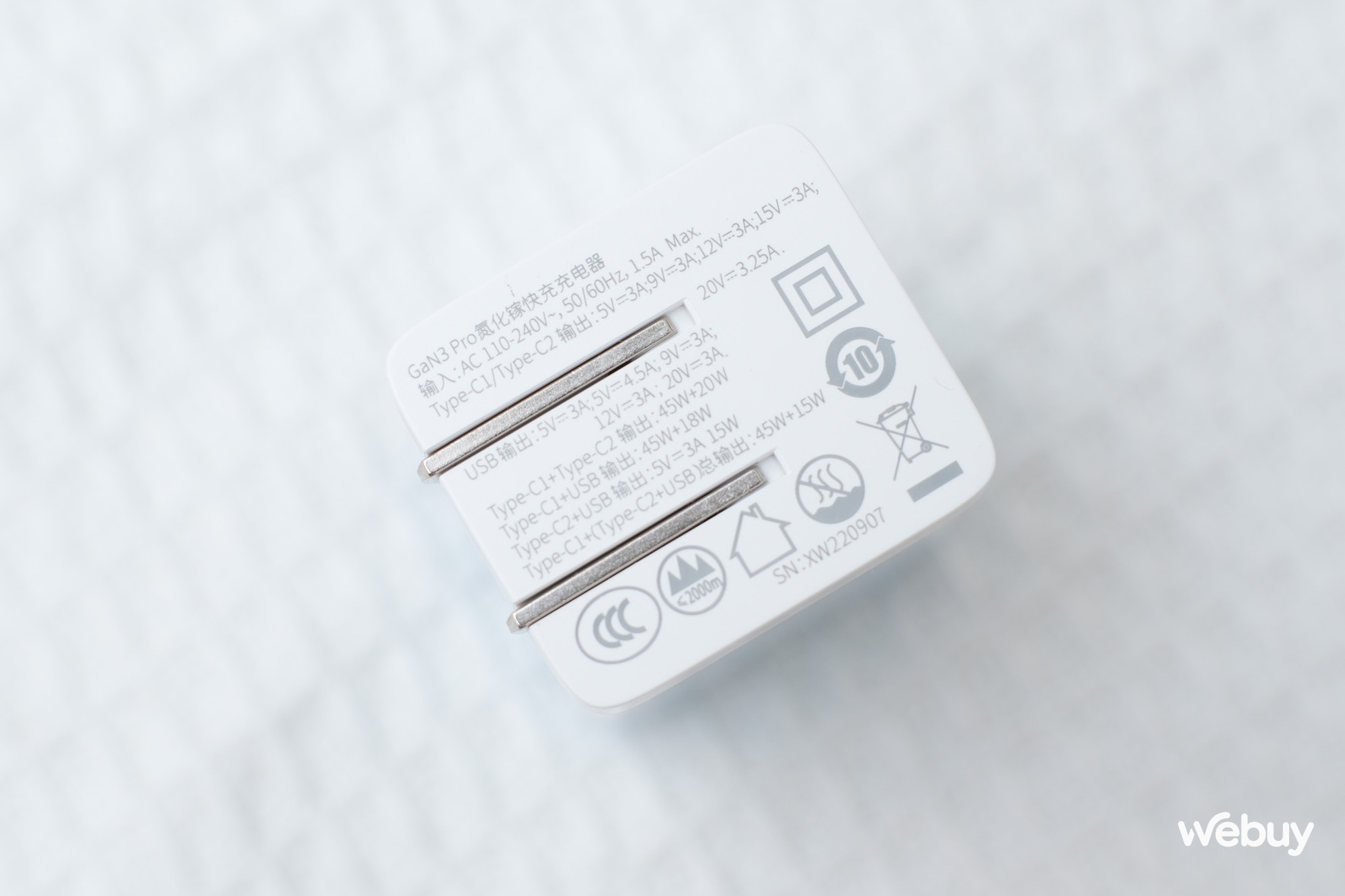 Sạc nhanh Baseus thiết kế nhỏ gọn, nhiều cổng sạc, công suất cao - Ảnh 6. Sạc nhanh Baseus thiết kế nhỏ gọn, nhiều cổng sạc, công suất cao - Ảnh 6.