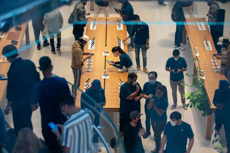 Cựu Phó chủ tịch Apple kể chuyện bị sa thải lúc 1 rưỡi sáng: ‘22 năm gắn bó của tôi tan biến chỉ trong 25 giây’ - Ảnh 3. Cựu Phó chủ tịch Apple kể chuyện bị sa thải lúc 1 rưỡi sáng: ‘22 năm gắn bó của tôi tan biến chỉ trong 25 giây’ - Ảnh 3.