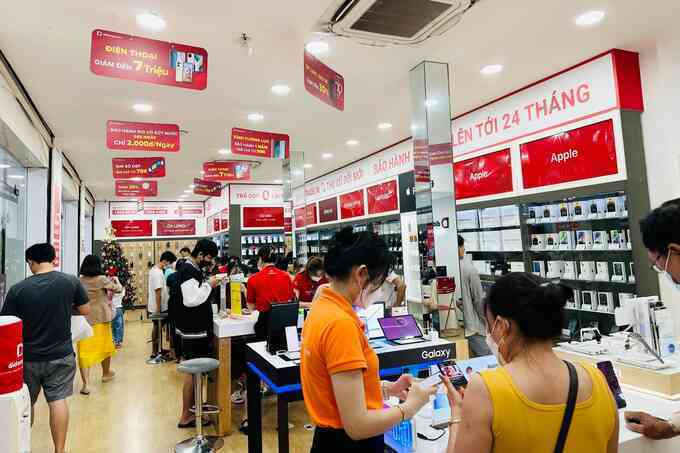 Smartphone, laptop giảm giá tiền triệu ngày 12/12