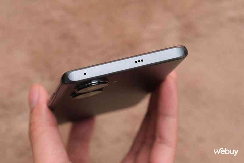 Điện thoại realme giá hơn 6 triệu nhưng có màn hình cong, camera 108MP, chip Dimensity 1080