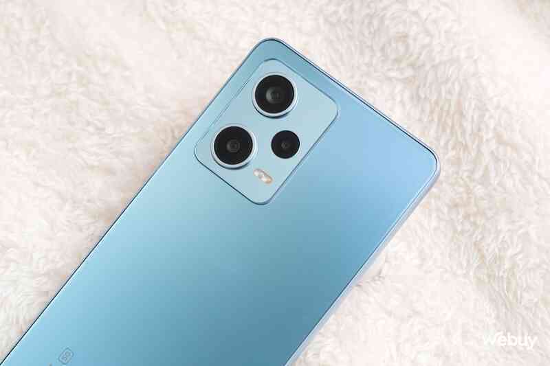 Trên tay Redmi Note 12 Pro tại VN: Thiết kế vuông vắn, chip Dimensity 1080 mới, giá chỉ từ 6 triệu đồng - Ảnh 5. Trên tay Redmi Note 12 Pro tại VN: Thiết kế vuông vắn, chip Dimensity 1080 mới, giá chỉ từ 6 triệu đồng - Ảnh 5.