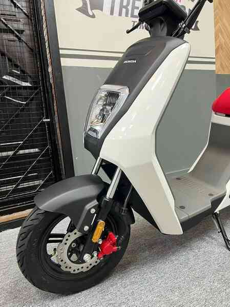 Xe máy điện Honda U-Be giá 29 triệu tại Việt Nam, tầm hoạt động 80km mỗi lần sạc - Ảnh 7. Xe máy điện Honda U-Be giá 29 triệu tại Việt Nam, tầm hoạt động 80km mỗi lần sạc - Ảnh 7.