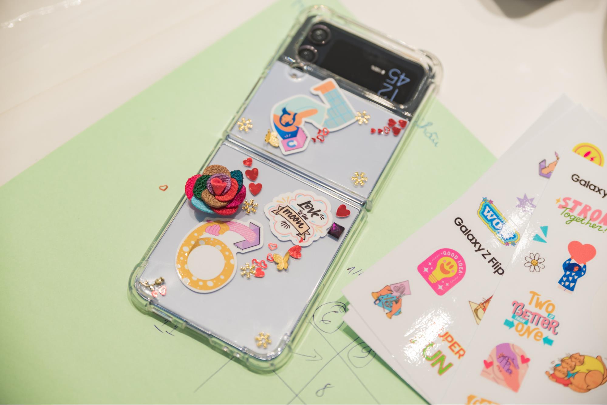 Cách Samsung dần khiến Galaxy Z Flip4 trở nên gần gũi hơn với giới trẻ - Ảnh 8.