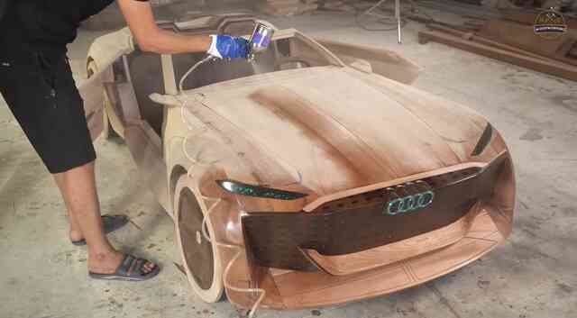 Ông bố Việt Nam làm Audi gỗ tặng con gái: Mất hơn 2 tháng, được báo chí phương Tây ngợi ca - Ảnh 4.