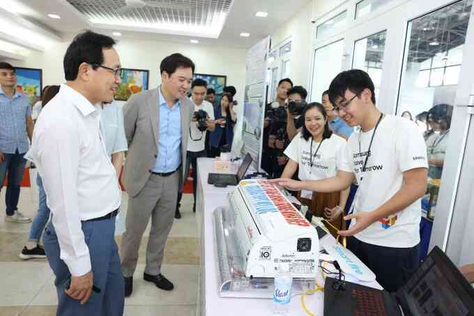 Giới trẻ Việt đang được trao những cơ hội kiến tạo tương lai như thế nào? - Ảnh 2. Giới trẻ Việt đang được trao những cơ hội kiến tạo tương lai như thế nào? - Ảnh 2.