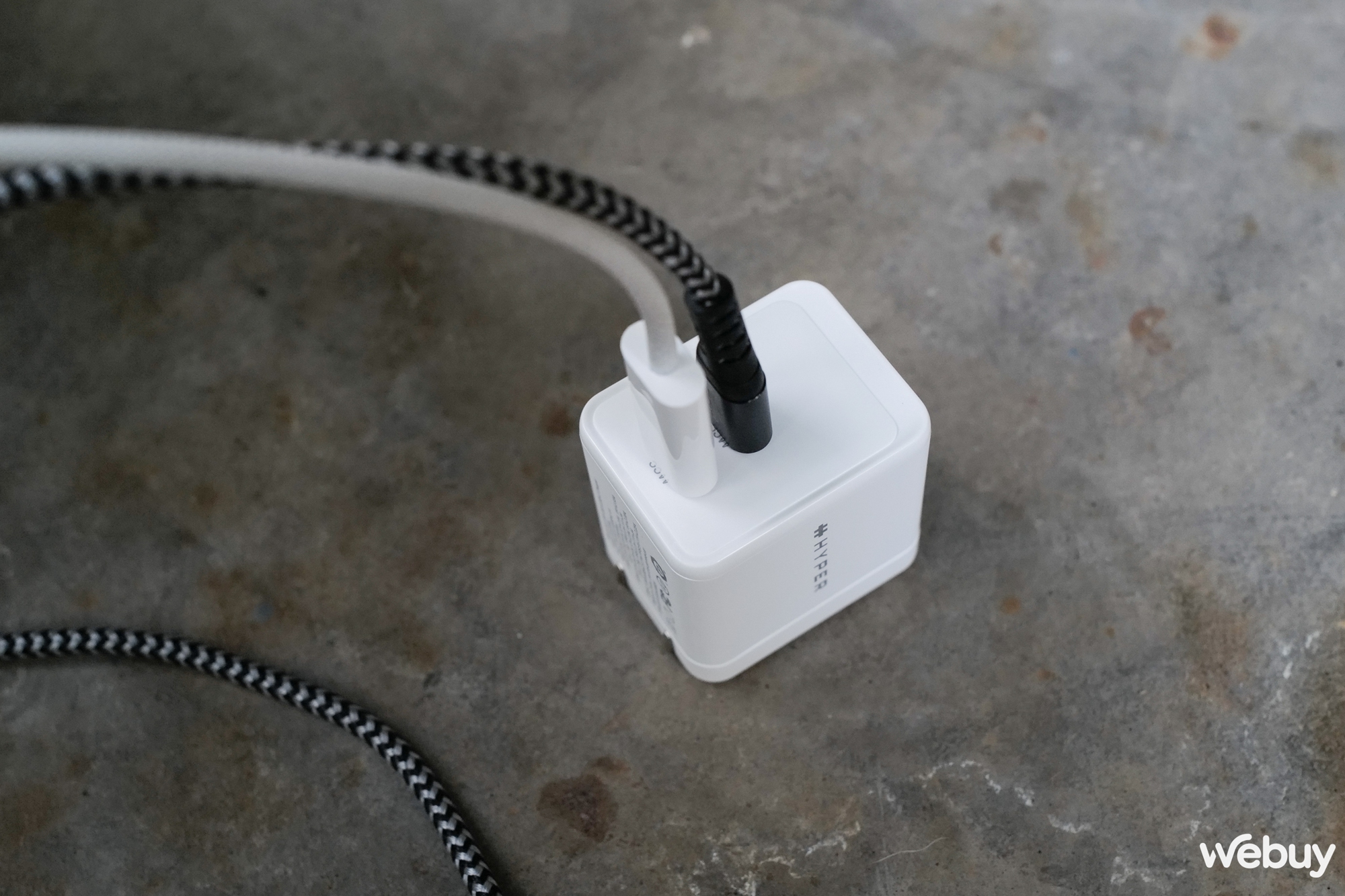 Không cần tới sạc kép 35W của Apple, đây là củ sạc mà bạn cần: Nhỏ gọn hơn mà giá lại rẻ hơn - Ảnh 6. Không cần tới sạc kép 35W của Apple, đây là củ sạc mà bạn cần: Nhỏ gọn hơn mà giá lại rẻ hơn - Ảnh 6.