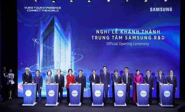 Thủ tướng đề nghị Samsung coi Việt Nam là cứ điểm quan trọng nhất, chiến lược toàn cầu