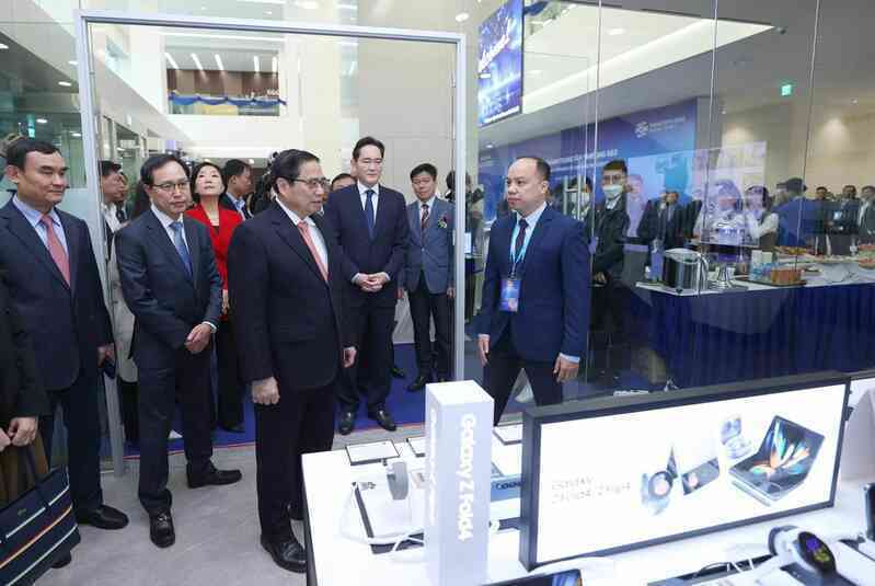 Thủ tướng dự lễ khánh thành Trung tâm Nghiên cứu và Phát triển của Samsung - Ảnh 6. Thủ tướng dự lễ khánh thành Trung tâm Nghiên cứu và Phát triển của Samsung - Ảnh 6.