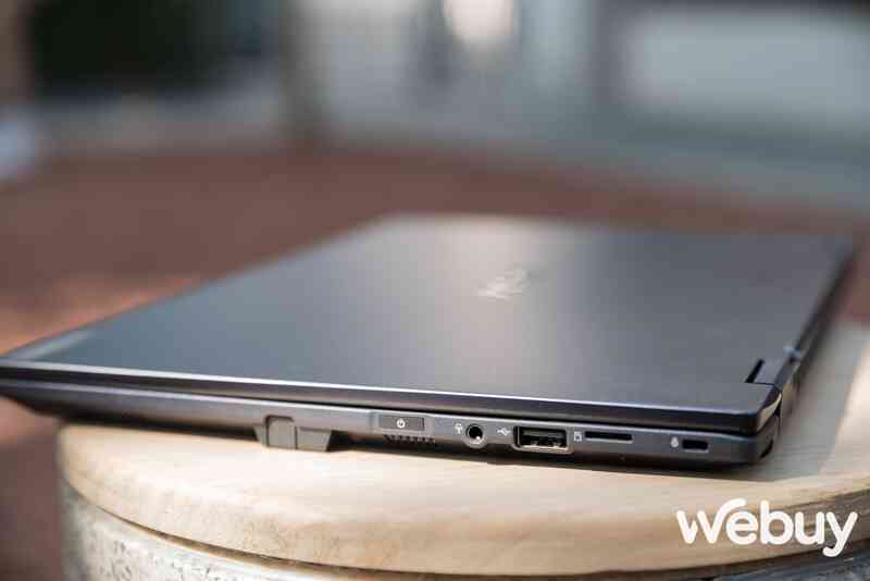 Trải nghiệm nhanh ASUS ExpertBook B5 Flip: Laptop nhỏ gọn cho dân văn phòng nhưng lại cực kỳ đa năng - Ảnh 18. Trải nghiệm nhanh ASUS ExpertBook B5 Flip: Laptop nhỏ gọn cho dân văn phòng nhưng lại cực kỳ đa năng - Ảnh 18.