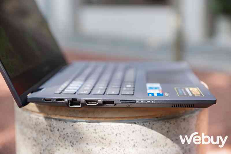 Trải nghiệm nhanh ASUS ExpertBook B5 Flip: Laptop nhỏ gọn cho dân văn phòng nhưng lại cực kỳ đa năng - Ảnh 19. Trải nghiệm nhanh ASUS ExpertBook B5 Flip: Laptop nhỏ gọn cho dân văn phòng nhưng lại cực kỳ đa năng - Ảnh 19.