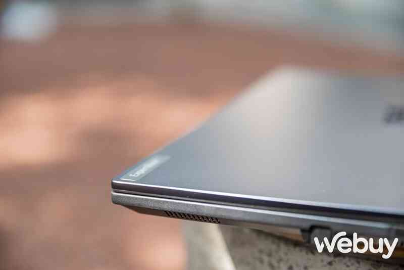 Trải nghiệm nhanh ASUS ExpertBook B5 Flip: Laptop nhỏ gọn cho dân văn phòng nhưng lại cực kỳ đa năng - Ảnh 4. Trải nghiệm nhanh ASUS ExpertBook B5 Flip: Laptop nhỏ gọn cho dân văn phòng nhưng lại cực kỳ đa năng - Ảnh 4.