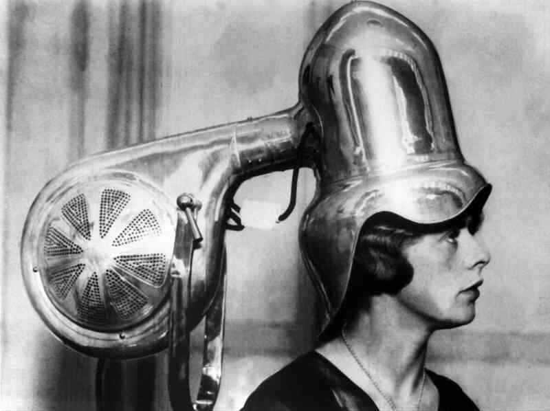 100 năm trước, những chiếc máy sấy tóc có vẻ ngoài như thế nào? - Ảnh 2.
