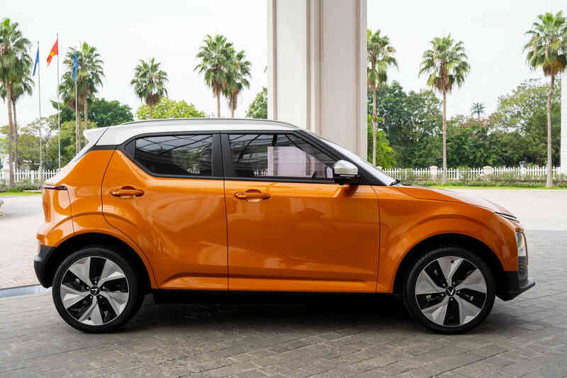 VinFast VF5 Plus chính thức có giá từ 458 triệu đồng, giao xe tháng 4/2023, ngập công nghệ đấu Toyota Raize, Kia Sonet - Ảnh 3. VinFast VF5 Plus chính thức có giá từ 458 triệu đồng, giao xe tháng 4/2023, ngập công nghệ đấu Toyota Raize, Kia Sonet - Ảnh 3.