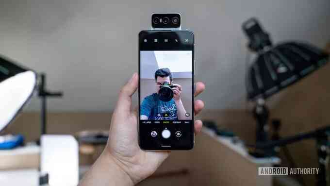 6 mẫu smartphone lỡ hẹn với người dùng trong năm 2022 - 5