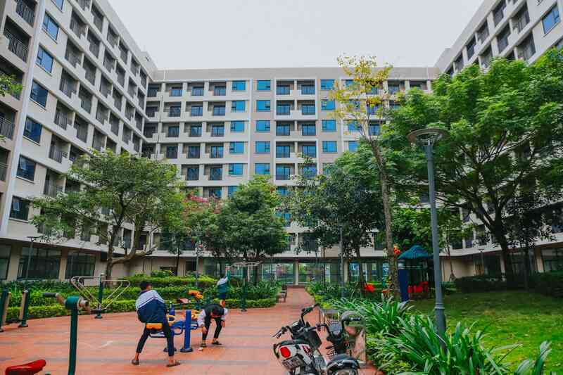 Huyện có ‘siêu nhà máy’ 9,3 tỷ USD, biến Việt Nam thành đại bản doanh của hãng điện thoại có thị phần lớn nhất thế giới - Ảnh 7. Huyện có ‘siêu nhà máy’ 9,3 tỷ USD, biến Việt Nam thành đại bản doanh của hãng điện thoại có thị phần lớn nhất thế giới - Ảnh 7.