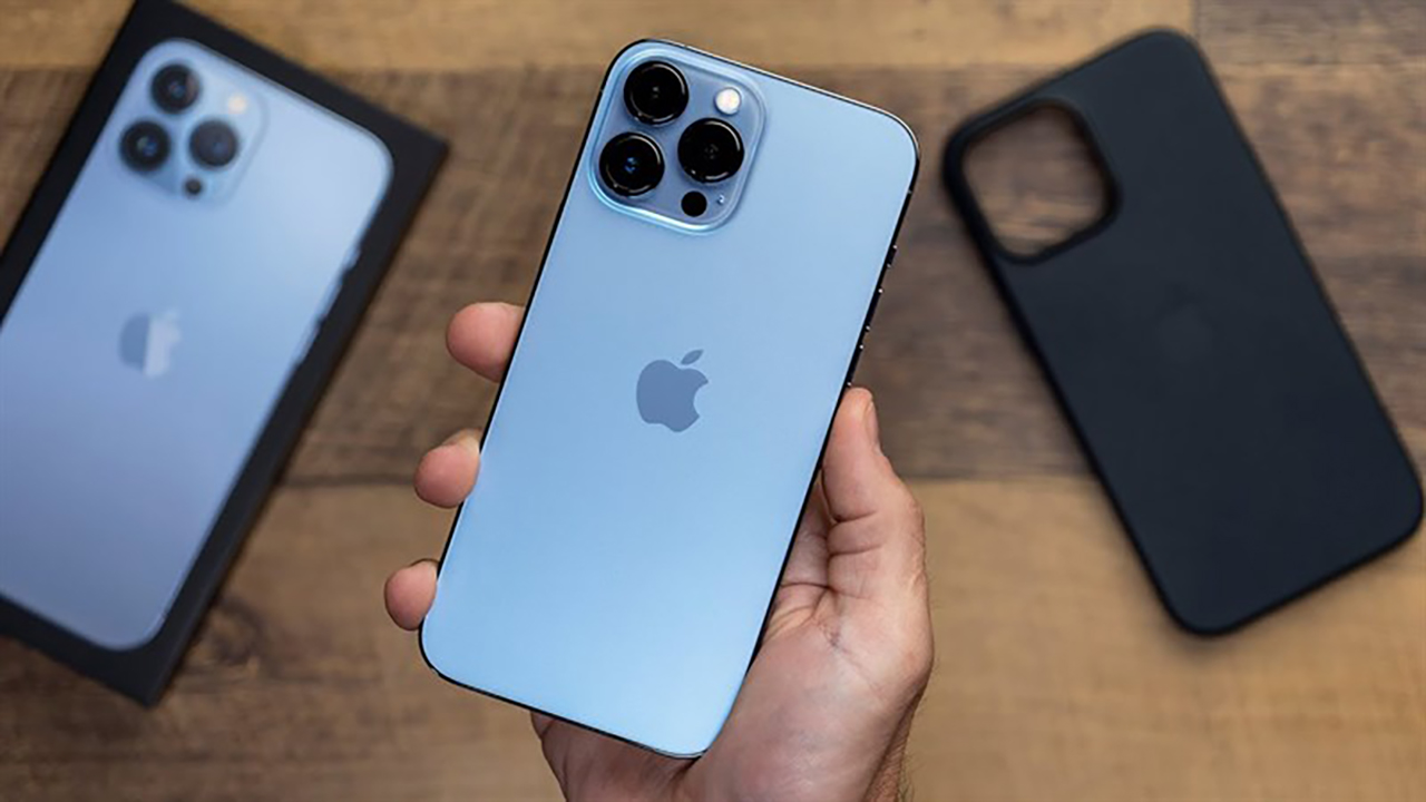Mẫu iPhone nhiều người ưa chuộng sắp biến mất khỏi đại lý chính hãng ở Việt Nam