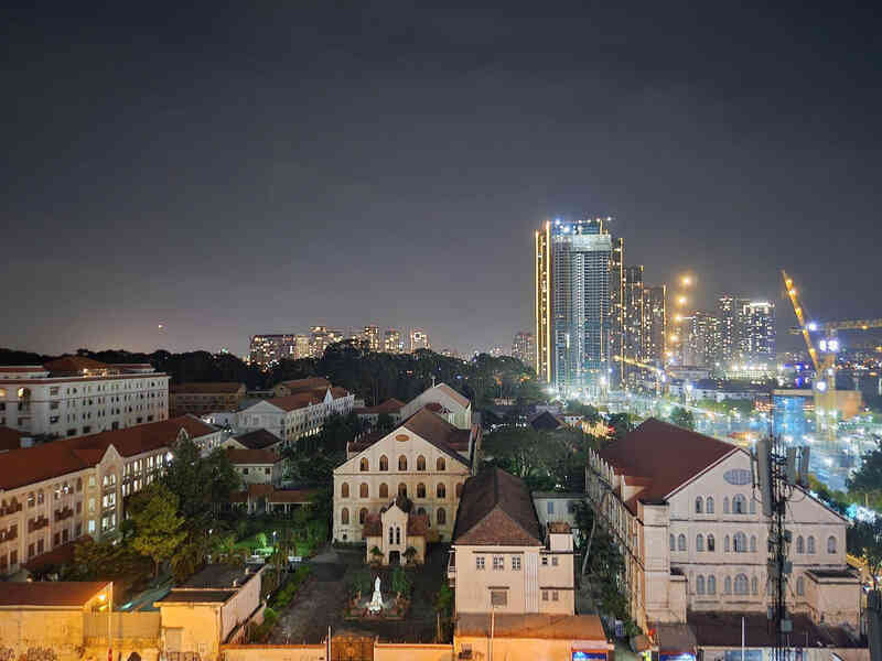 Ánh đèn thành phố luôn là cảm hứng bất tận của giới sáng tạo