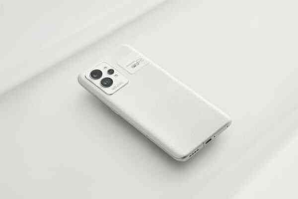 Realme khởi tranh phân khúc điện thoại cao cấp tại thị trường Châu Âu