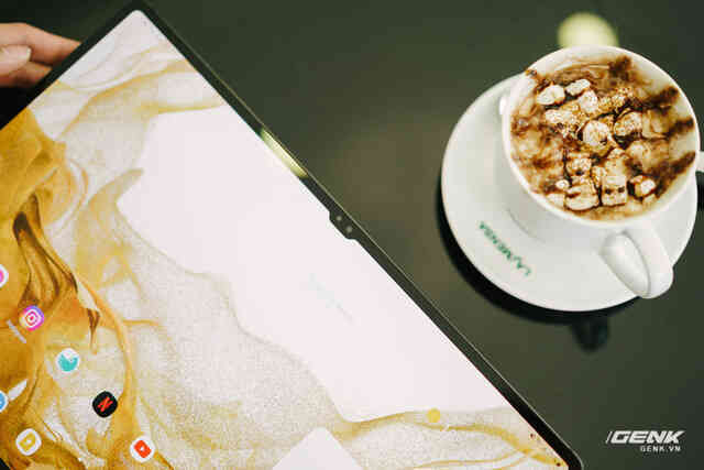 Đây là Galaxy Tab S8 Ultra &quot;full topping&quot; với bàn phím và S Pen: Ranh giới quá mong manh giữa tablet và laptop - Ảnh 3.