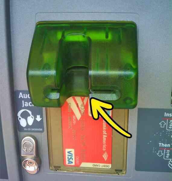Muôn vàn cách hacker cướp tiền của bạn từ ATM và đây là cách nhận biết cây ATM có bị kẻ gian lợi dụng hay không?