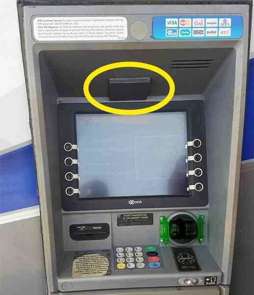 Muôn vàn cách hacker cướp tiền của bạn từ ATM và đây là cách nhận biết cây ATM có bị kẻ gian lợi dụng hay không? - Ảnh 5. Muôn vàn cách hacker cướp tiền của bạn từ ATM và đây là cách nhận biết cây ATM có bị kẻ gian lợi dụng hay không? - Ảnh 5.