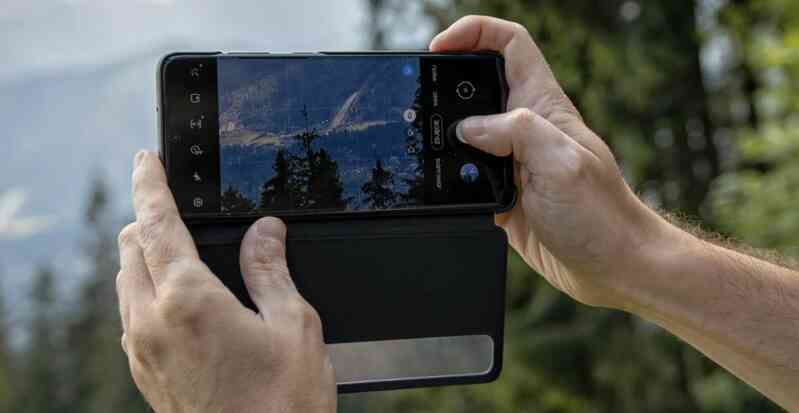 2022 rồi nhưng vì sao ứng dụng chụp ảnh dành cho Android vẫn tệ hơn iPhone?