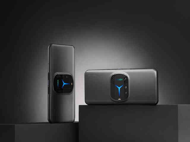 Lenovo ra mắt gaming phone Legion Y90: Snapdragon 8 Gen 1, tản nhiệt khủng, sạc 68W, giá từ 14.5 triệu đồng