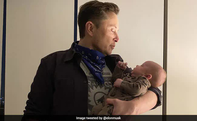 Elon Musk và bạn gái Grimes đã chào đón đứa con thứ hai, một bé gái tên Y - Ảnh 2. Elon Musk và bạn gái Grimes đã chào đón đứa con thứ hai, một bé gái tên Y - Ảnh 2.