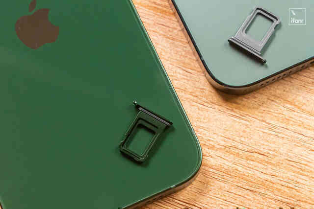 Ảnh thực tế iPhone 13 màu Xanh - Ảnh 9. Ảnh thực tế iPhone 13 màu Xanh - Ảnh 9.